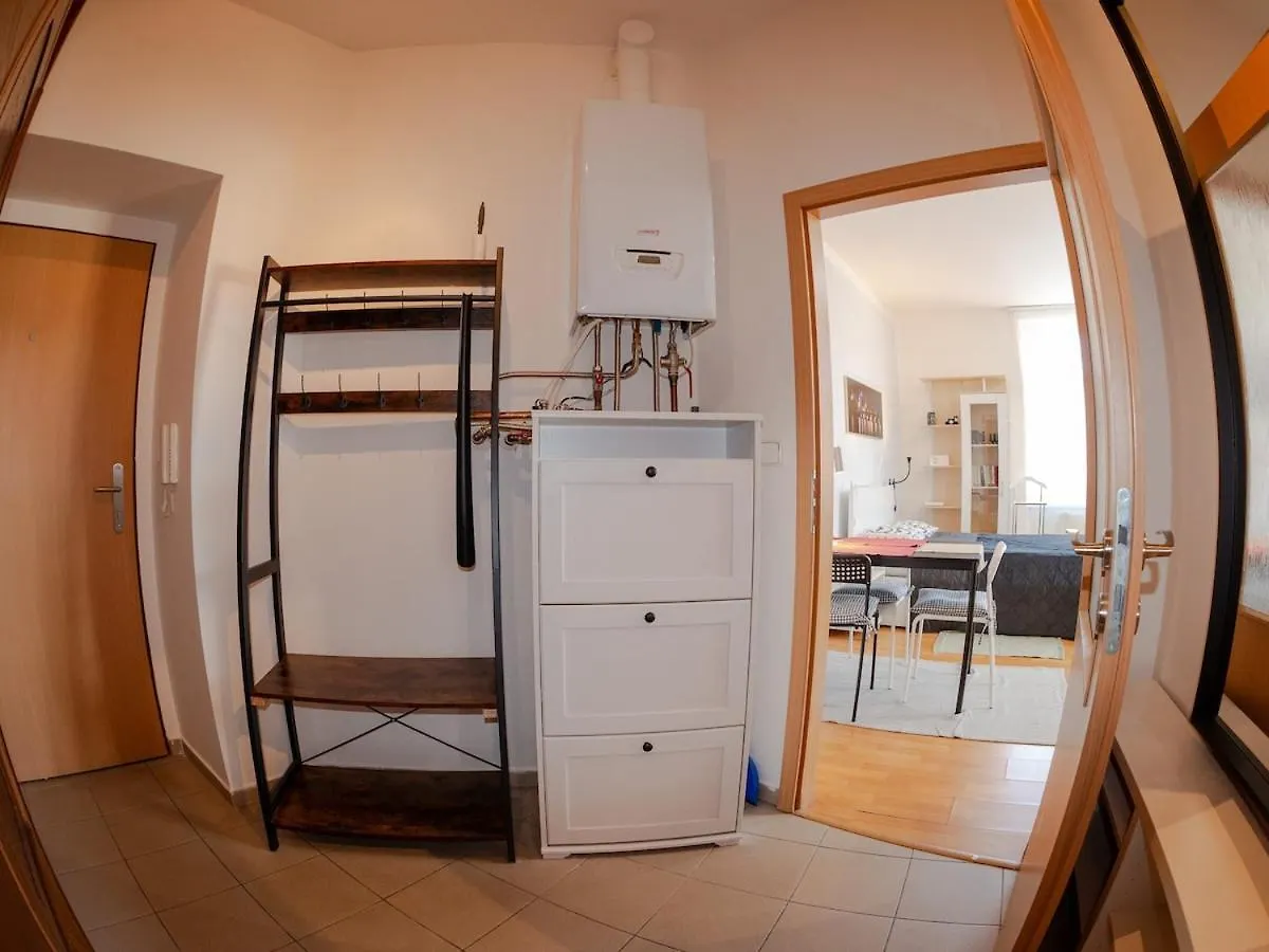 Comfortable Apartment In Prague 8 - Liben 0*,