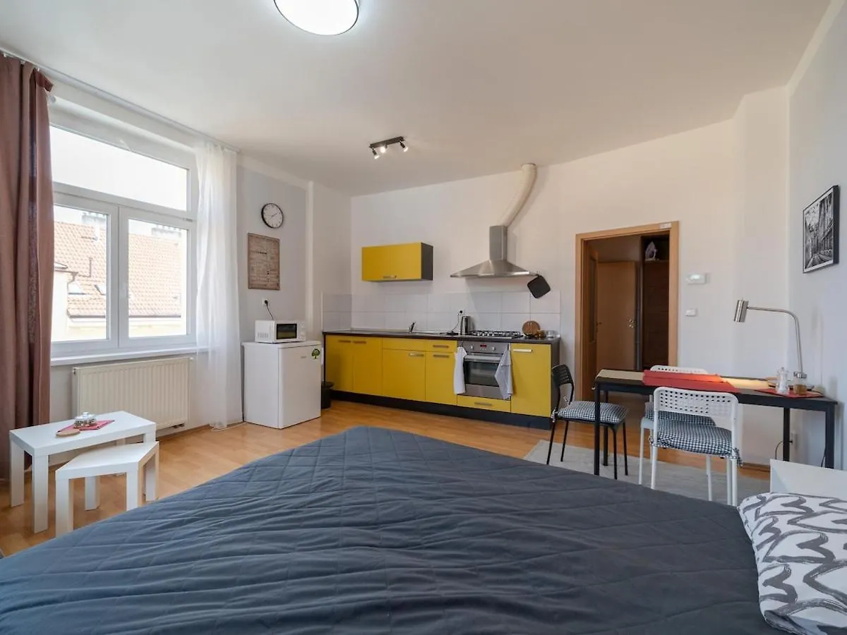 Comfortable Apartment In Prague 8 - Liben